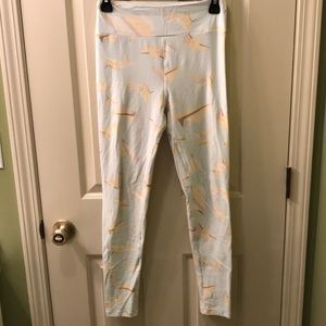 Lularoe Paper Crane leggings
